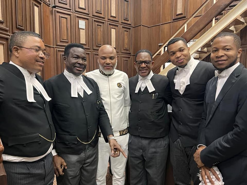 Nnamdi Kanu Poses With Lawyers In Court After Bail Denial [Photos]