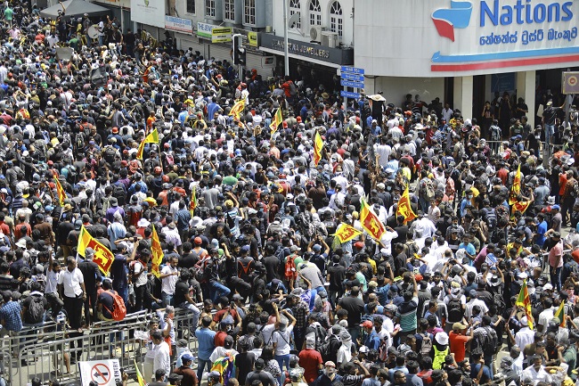 Protesters Set Sri Lankan Prime Minister's Home Ablaze