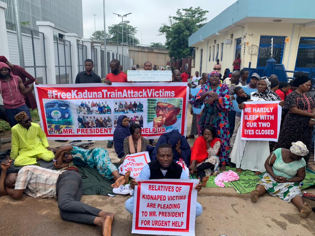 Families Of Kidnapped Train Passengers Protest At Transportation Ministry [Photos]