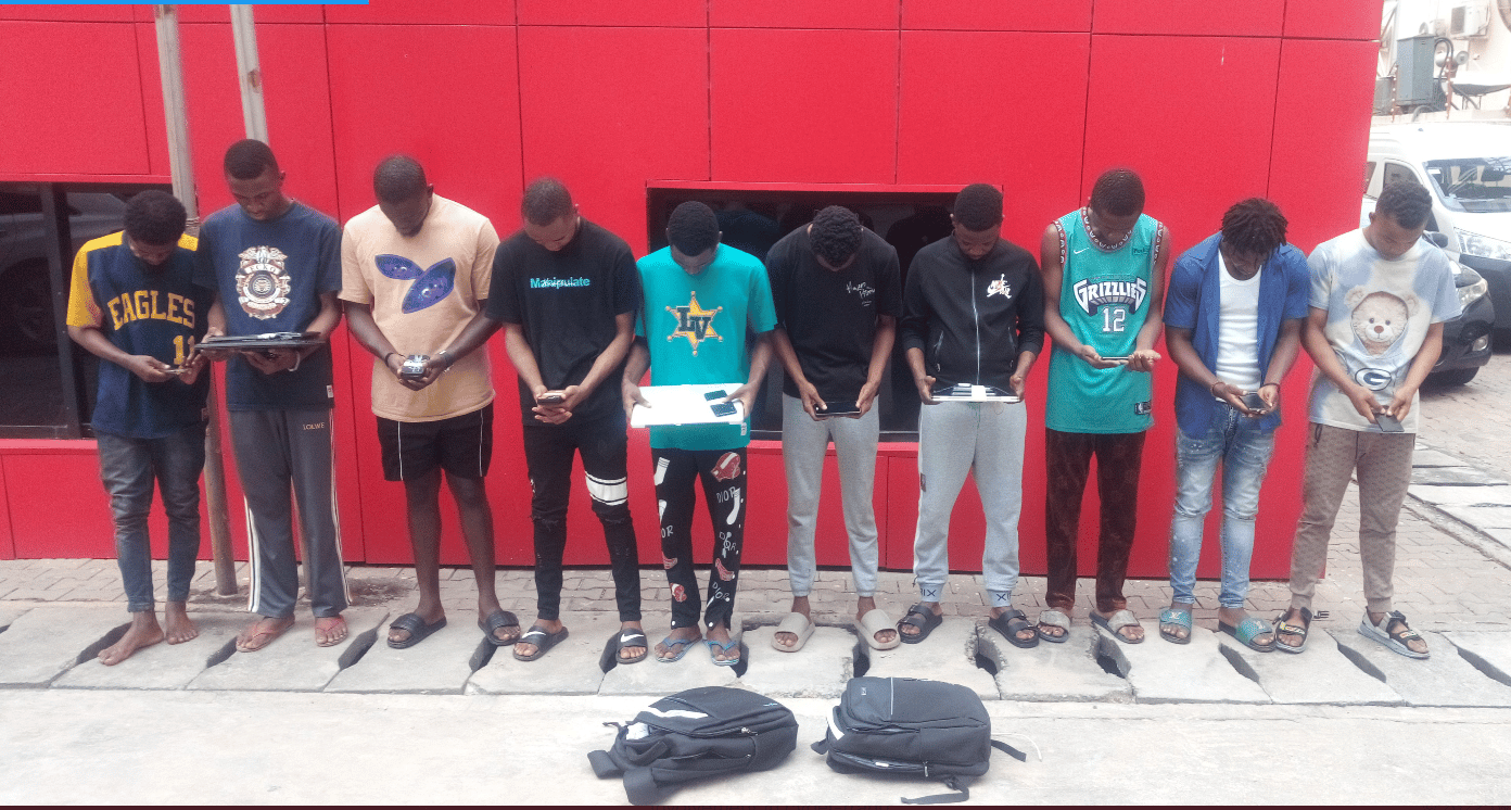 EFCC Arrests 21 Suspected Internet Fraudsters In Abuja, Benin