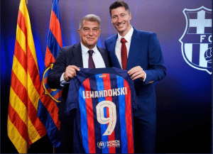 Barcelona Officially Unveil Lewandowski As New No. 9