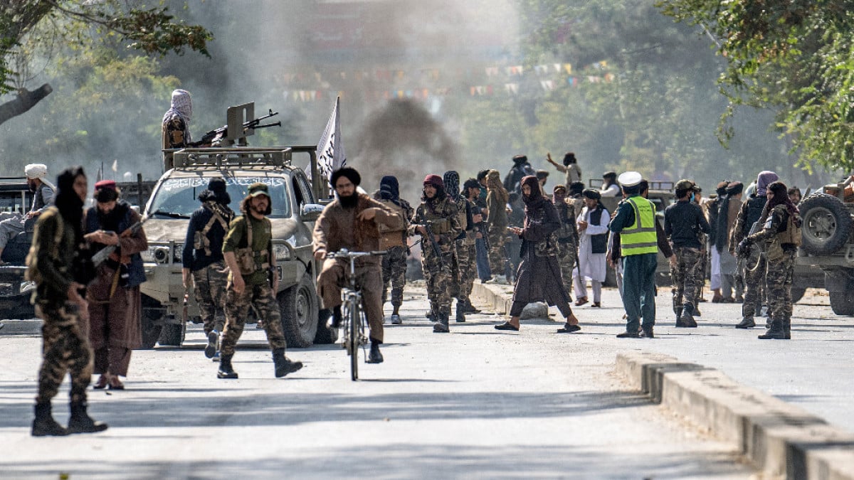 Afghanistan: At Least 20 Die As Suicide Bomber Attack Kabuk School