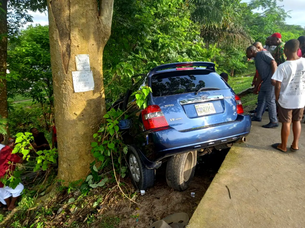 Calabar Woman Dies In Road Crash While Chasing Husband And Side-chick