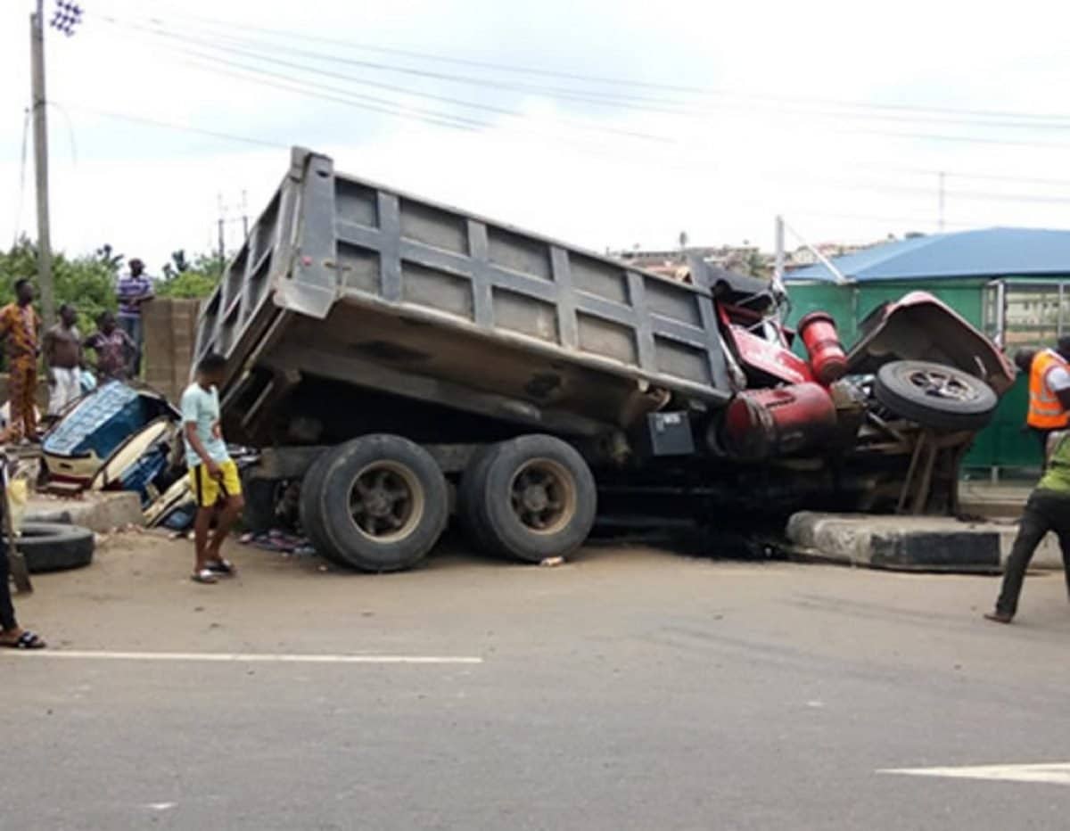 Truck Driver Crushes Two Policemen To Death In Ekiti