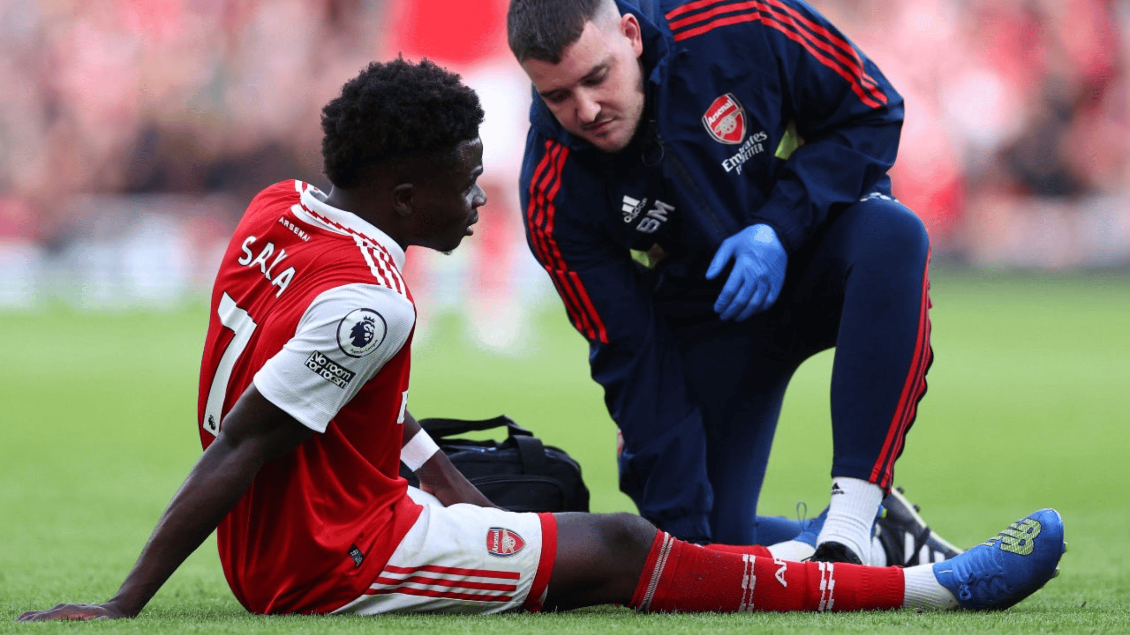 Saka Raise Injury Concerns As He Hobbles Off The Pitch Against Nottingham