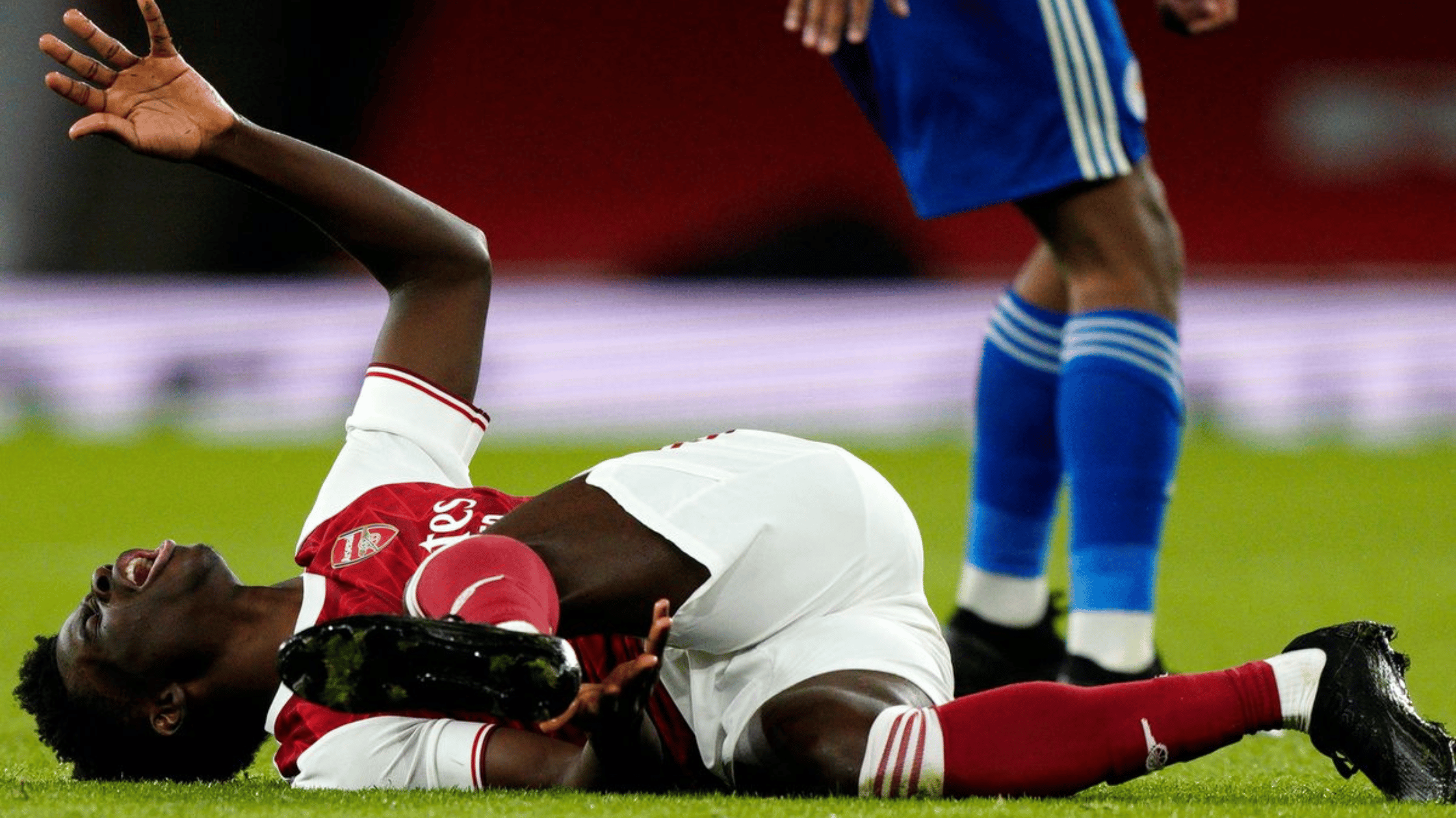 Saka Raise Injury Concerns As He Hobbles Off The Pitch Against Nottingham