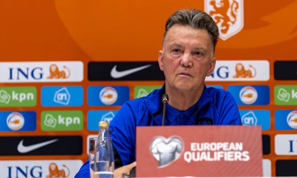 Van Gaal says Dutch players would wear numbers that correspond to their ages in Qatar 2022.