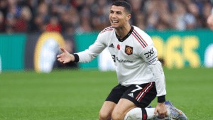 Ronaldo claims that the United youngsters lack enthusiasm, burning more bridges.