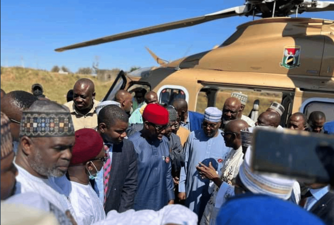 Atiku Visits Plateau, Donates N40m To Injured PDP Supporters
