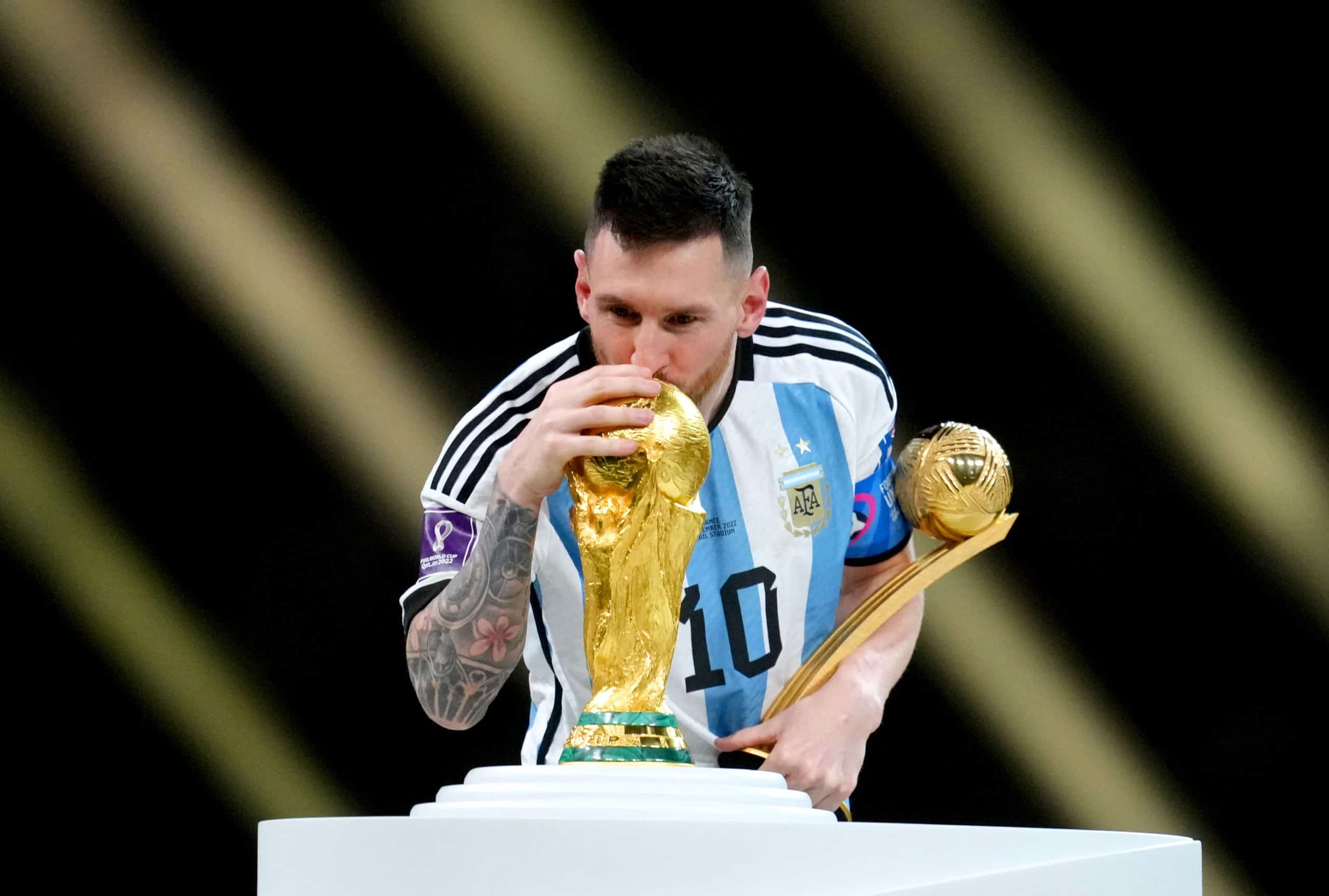 Ronaldo Reacts To Messi's 2022 World Cup Win With Argentina
