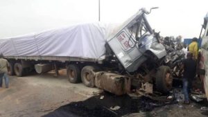 11 Killed As Dangote Truck Collides With Passenger Bus In Edo