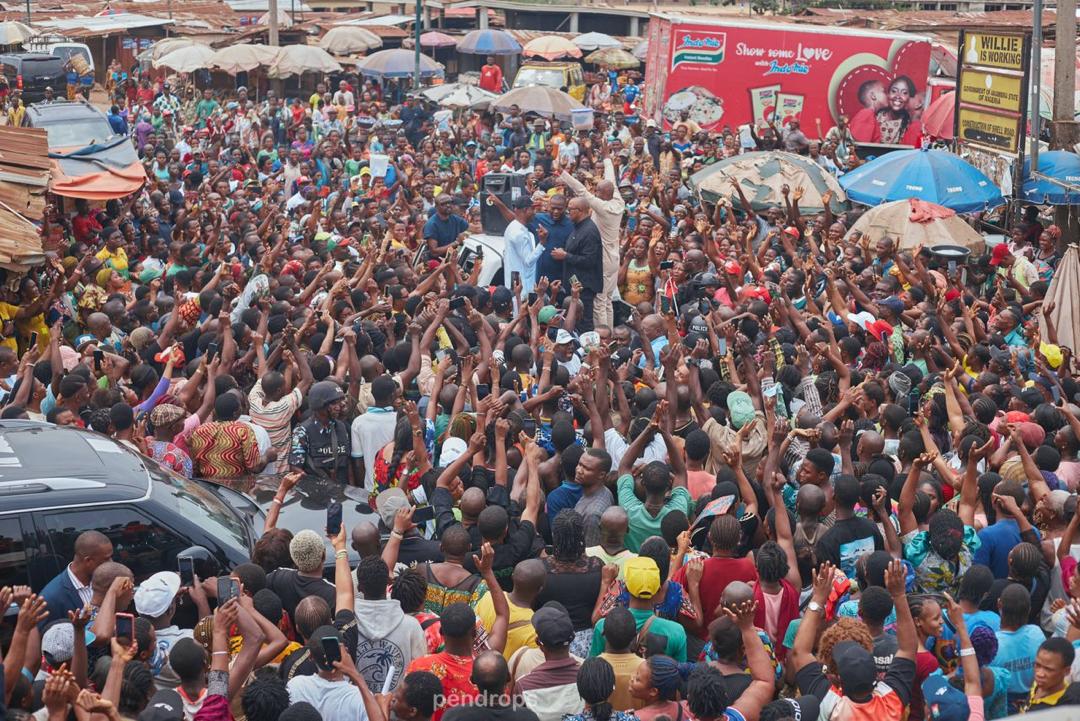Peter Obi Issues Fresh Instruction As Huge Crowd Welcomes Him To Anambra Ahead Of Governorship Election (Photos)