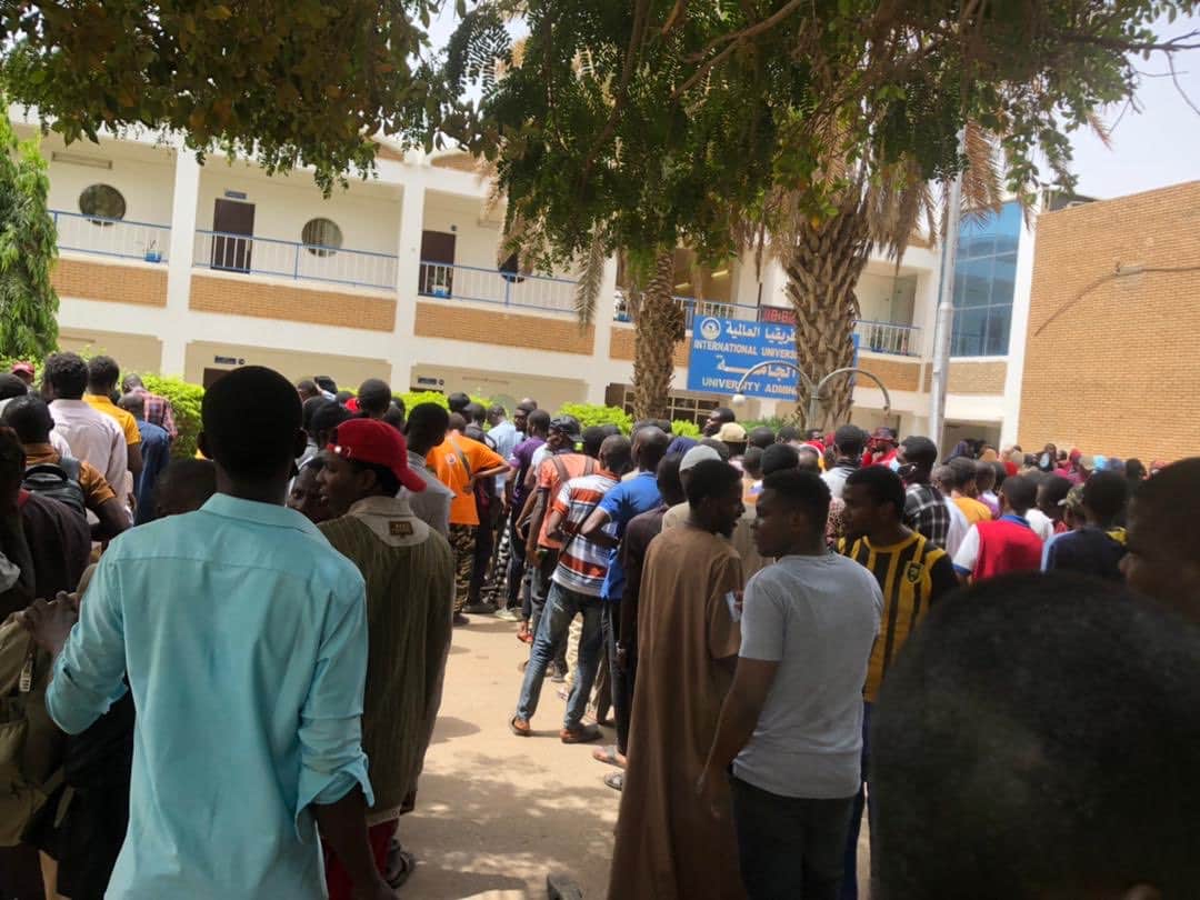 Photos: FG Begins Moving Nigerian Students From Sudan To Egypt