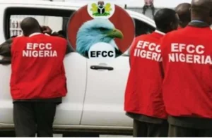 {Breaking} Emefiele: EFCC Operatives Storm Dangote Head Office