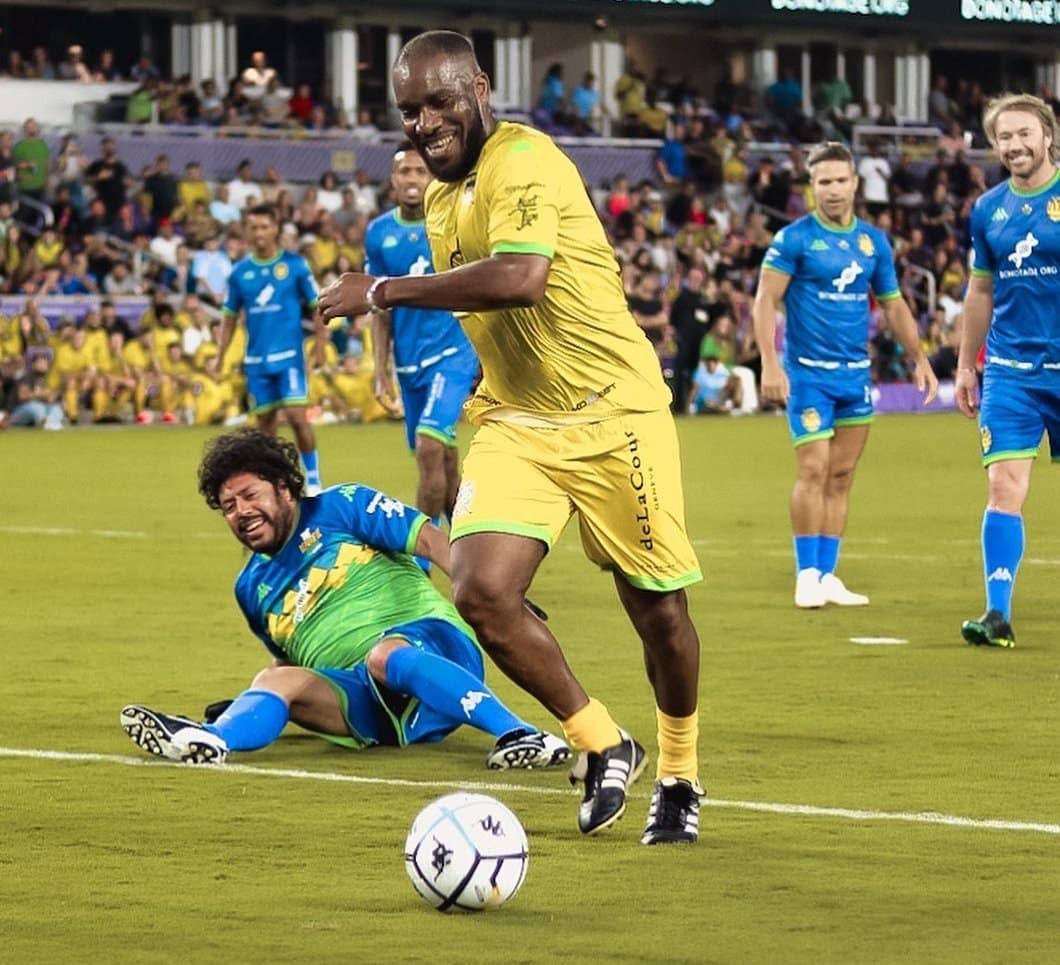 Jay Jay Okocha Dazzles In Ronaldinho's Legends' Game