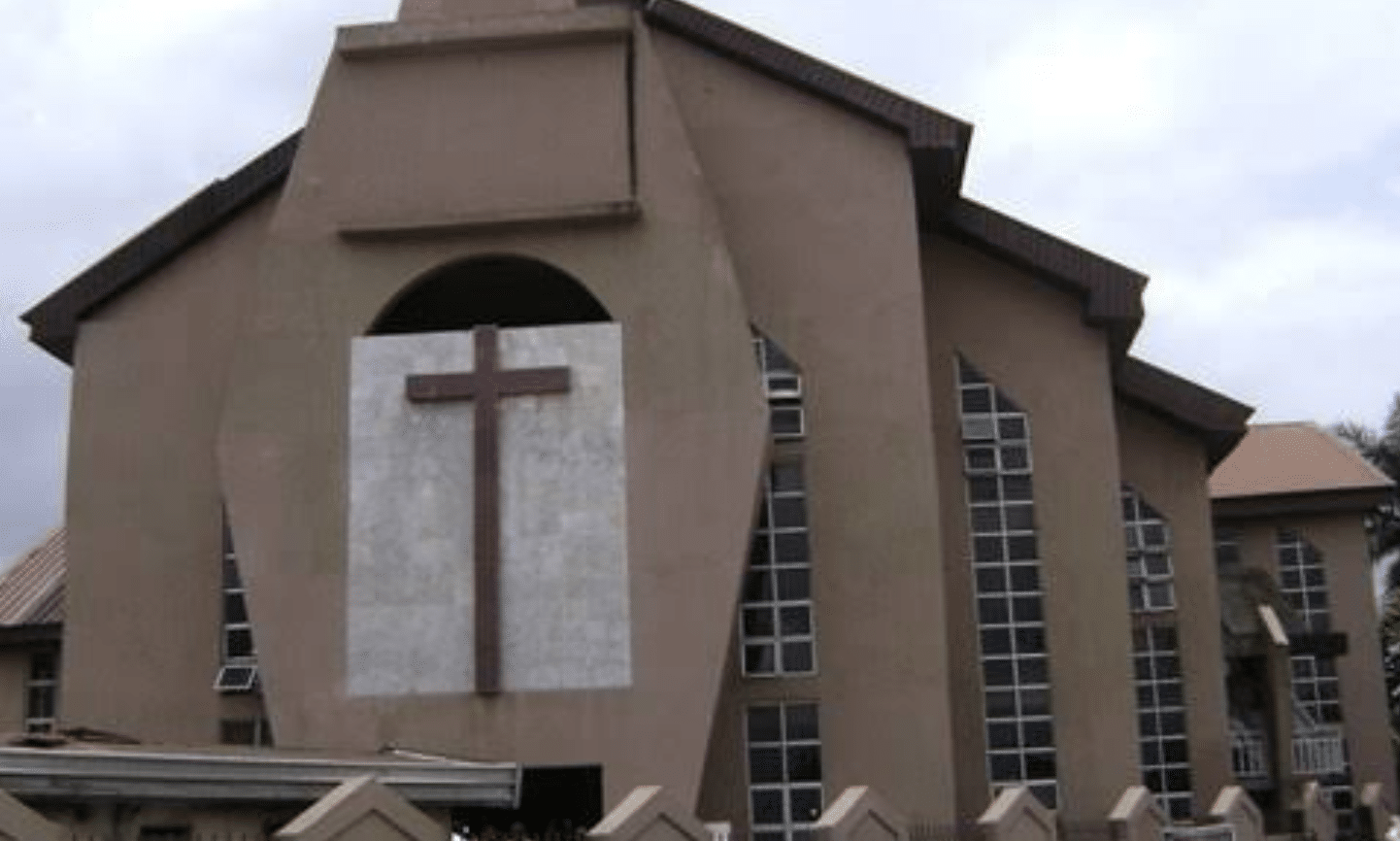Popular Nigerian Pastor Loses Wife Of 33 Years (Photo)