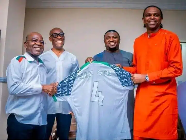 Kanu Officially Takes Charge At Enyimba