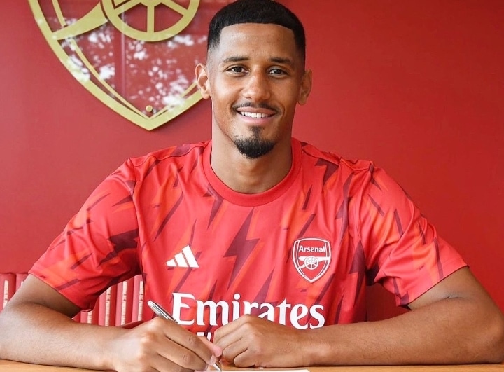 William Saliba Extends His Contract With Arsenal