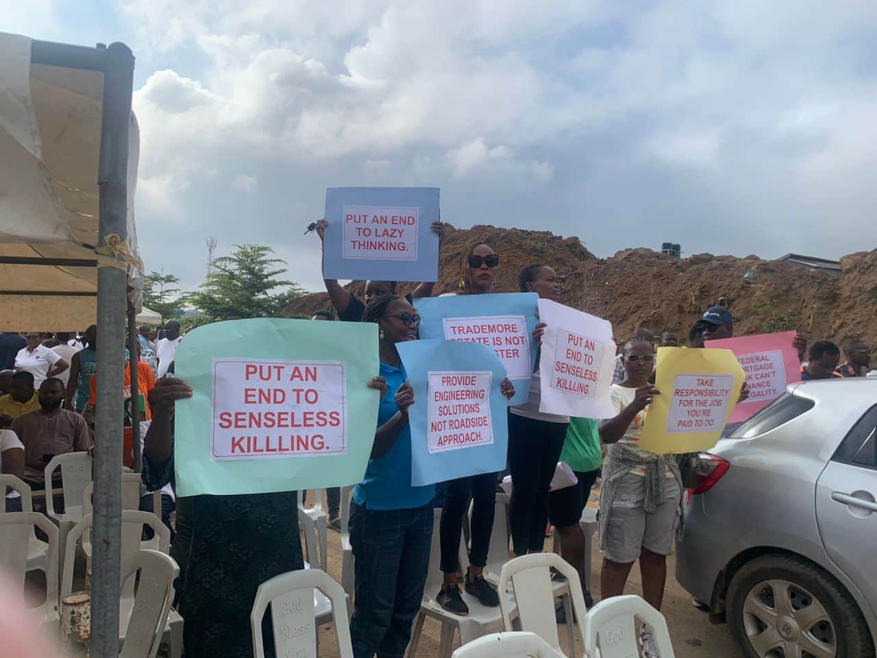 JUST IN: TradeMore Residents Protest FCTA Planned Demolition