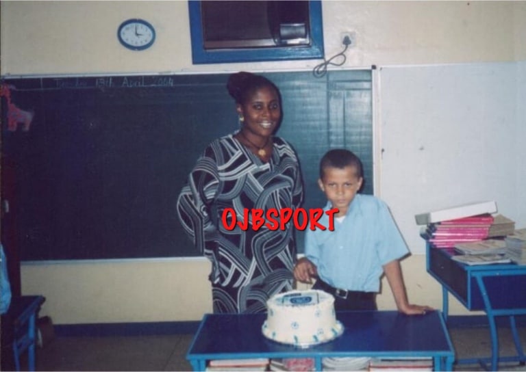 The family source also had a picture of Dele Alli when he celebrated his 8th birthday At Avi-cenna International School in Ikeja, GRA Lagos.