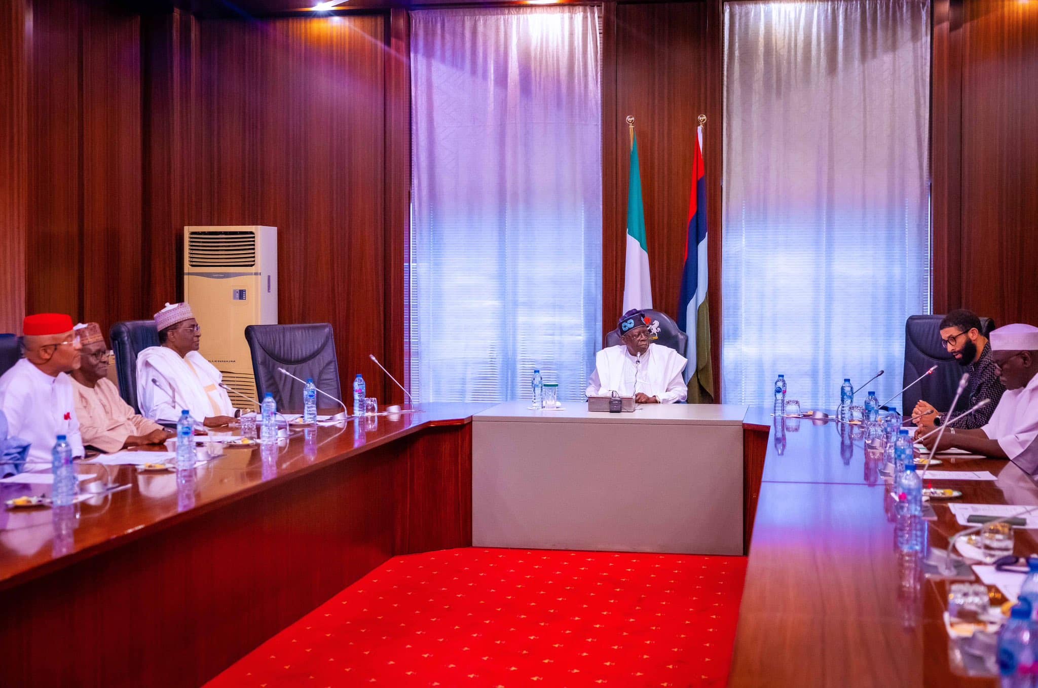 Details Of President Tinubu’s Meeting With APC Professional Forum BoT