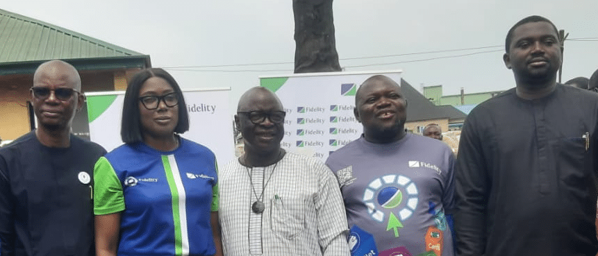 L-R: Nick Ankyoor, Chairman, Board of Trustees, Hyacinth Alia Support Foundation (HASUF); Victoria Abuka, Team Lead, Corporate Social Responsibility (CSR), Fidelity Bank Plc; Aondonaa Iorpuu James, Executive Secretary, Benue State Emergency Management Agency (BSEMA); Terwase Swande, Branch Leader, Fidelity Bank Plc, Makurdi; and Fidelis Msughter Unongo, Special Adviser to the Benue State Governor on Innovation Strategies, Special Duties, Development, Policy, and Planning; at the Fidelity Food Bank distribution at the Internally Displaced Persons Camp, Federal Housing Estate, North Bank, Benue State recently