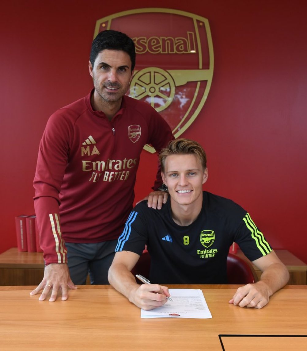 Arsenal's Captain Martin Odegaard Signs New Contract 