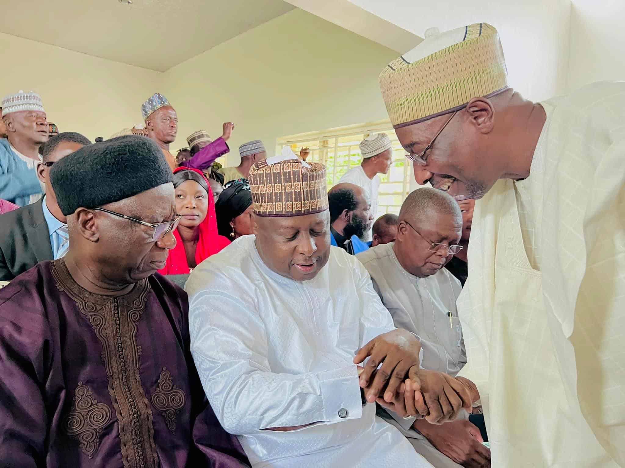 Photos: Tribunal Resumes Sitting In Kaduna As PDP Gov Candidate Attends