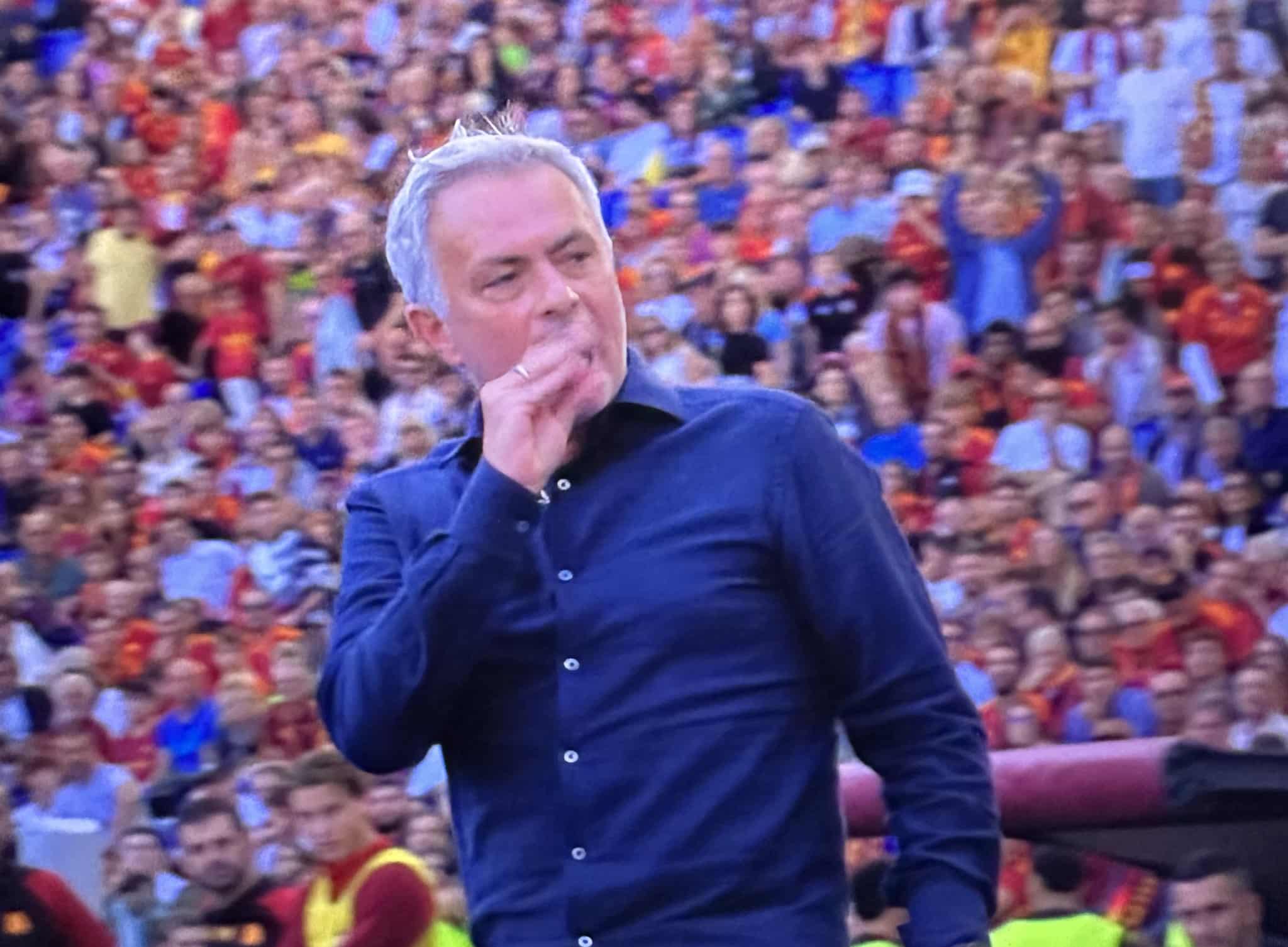 The manager of Roma, Jose Mourinho, returned to the bad books of Referees earlier today as he was sent off against Monza.