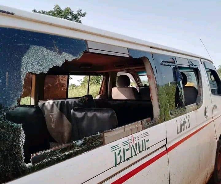 JUST IN: Scores Injured As Gunmen Hijack Bus In Benue, Butcher Passengers - Police Confirms