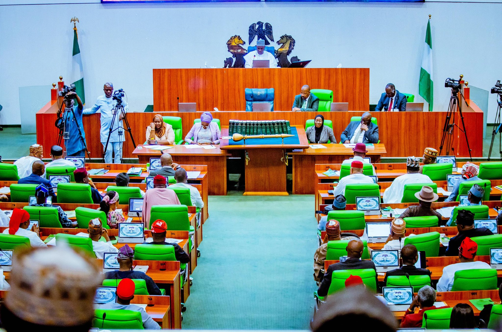 JUST IN: 12 Newly Elected Representatives Take Oaths Of Office, Pledge Allegiance