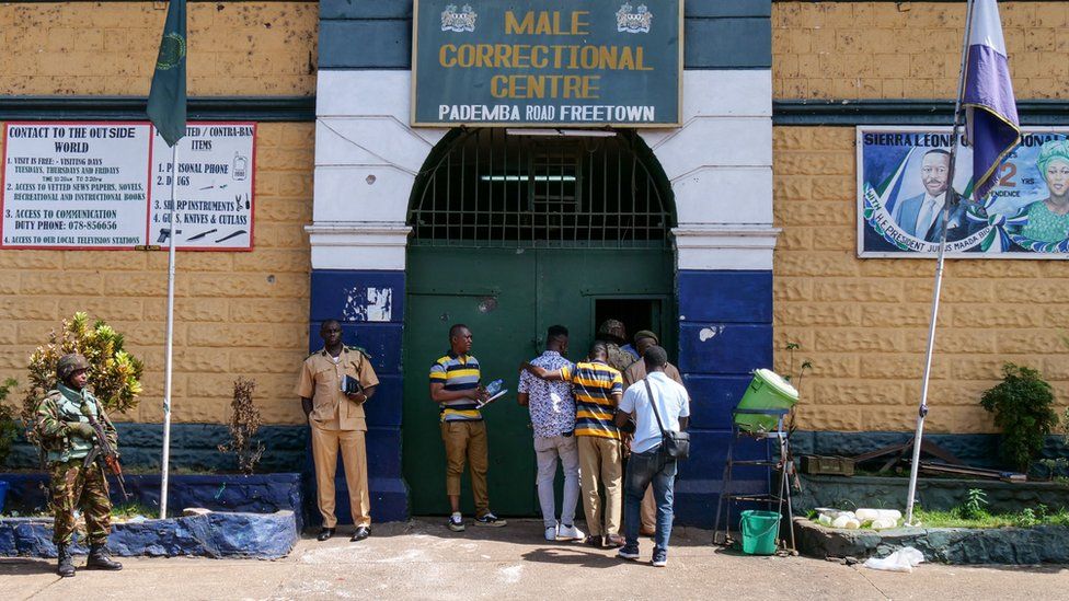 Sierra Leone Prison Break: Police Places Bounty On Over 1,800 Inmates Who Escaped Jail