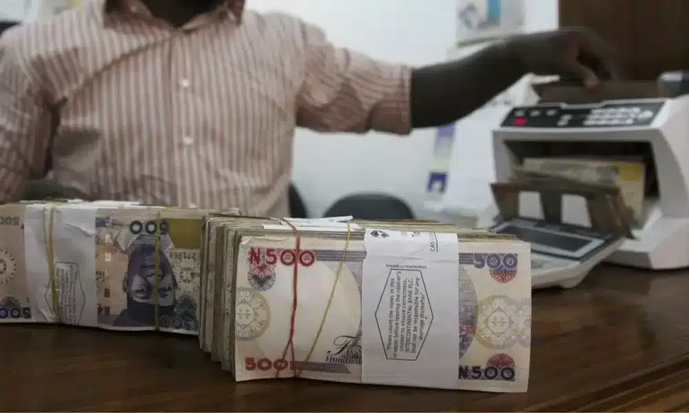 Nigerian Banks Induce Customers To Convert Dollar Deposits To Naira