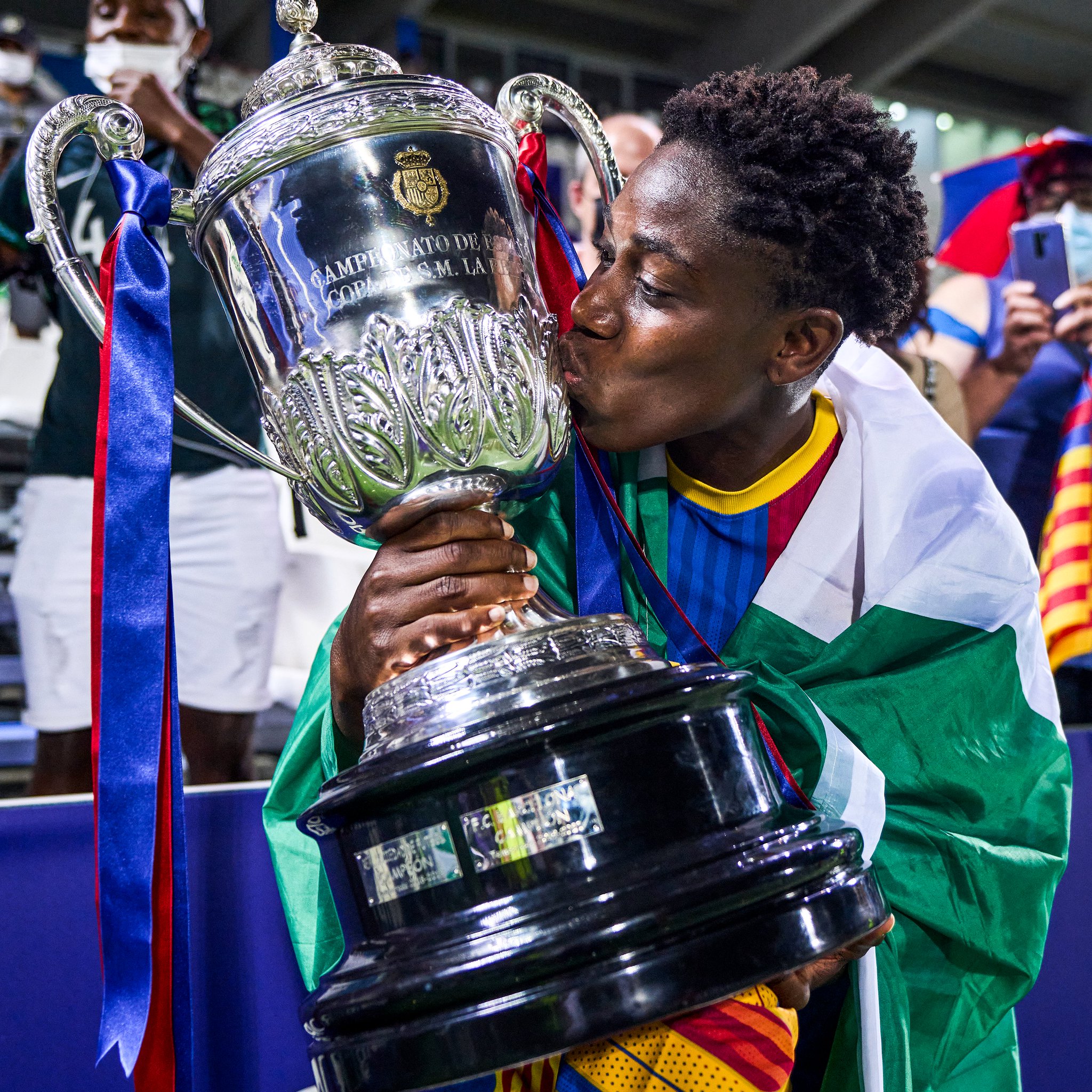 Asisat Oshoala has ended her over four-year journey with the Spanish women's club, FC Barcelona and has sent an emotional farewell to the club.