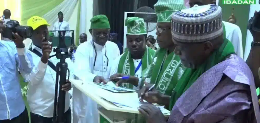 Southwest Farmers, Herders Sign Peace Pact To Counter Food Insecurity 