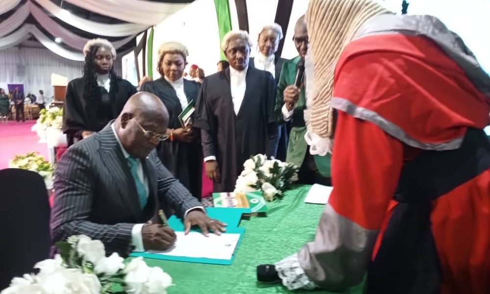 JUST IN: Pius Olanrewaju Officially Sworn In As CIBN President