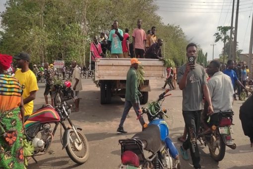 Just In: Outrage In Ondo As Protesters Storm Governor’s Office Over Killing Of Five Farmers