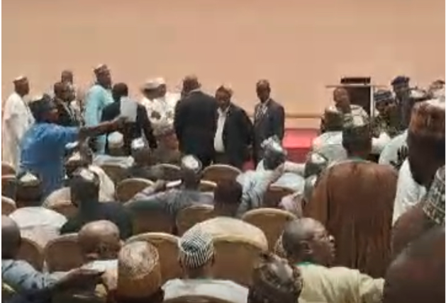 Breaking: Atiku, Peter Obi, Ameachi’s Coalition Meeting Descend Into Chaos