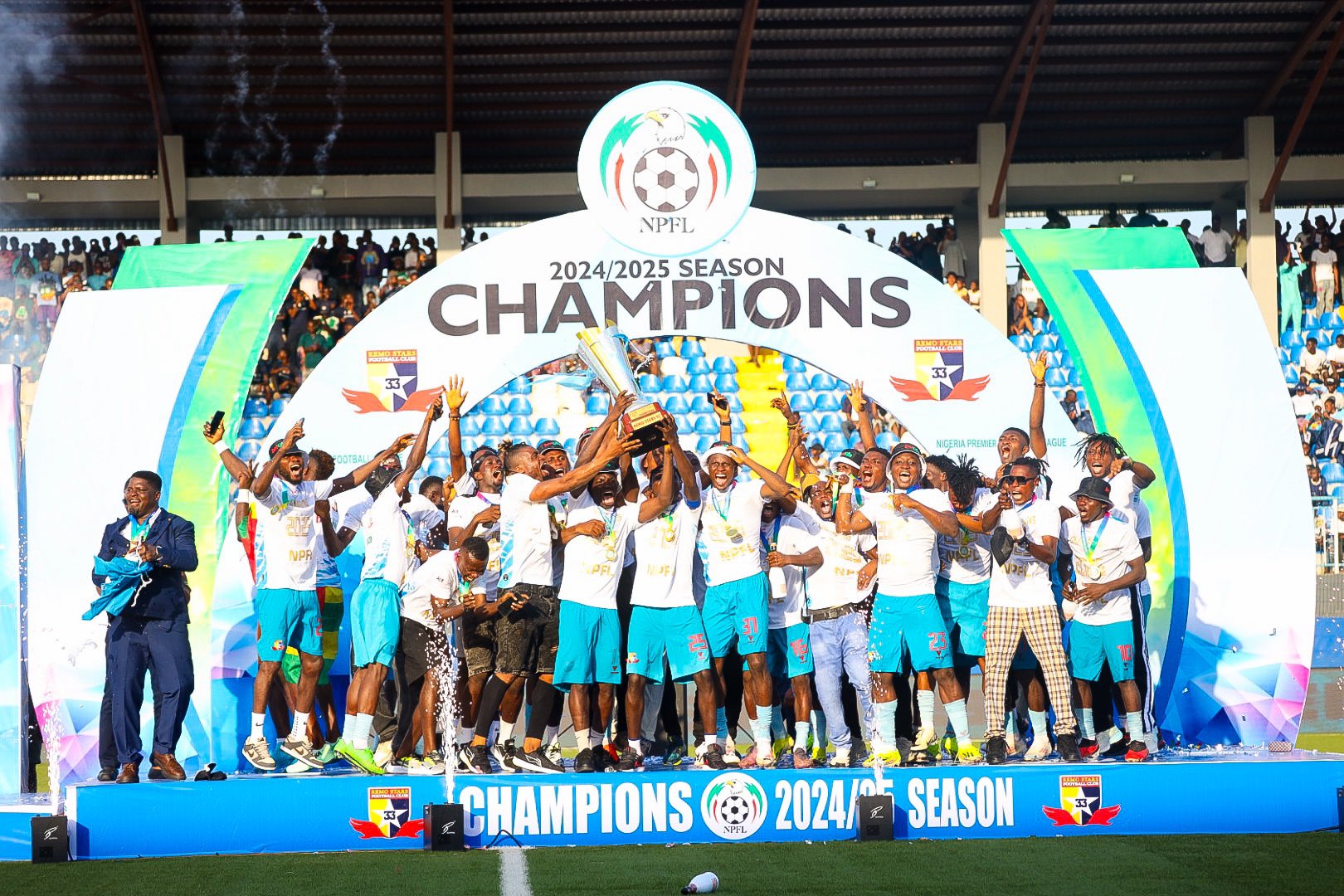 In a historic moment at the Remo Stars Stadium in Ikenne, Coach Daniel Ogunmodede stood proudly at the centre of Nigerian football glory.