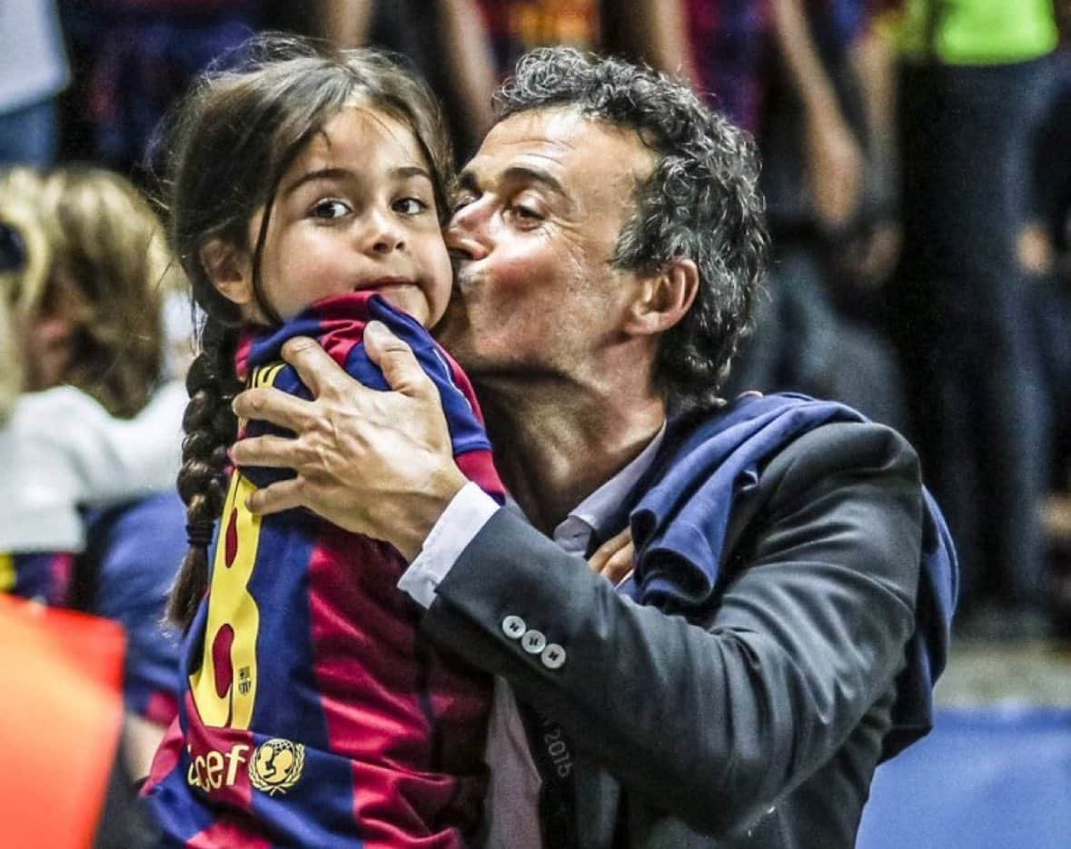 Luis Enrique and his later daughter. 