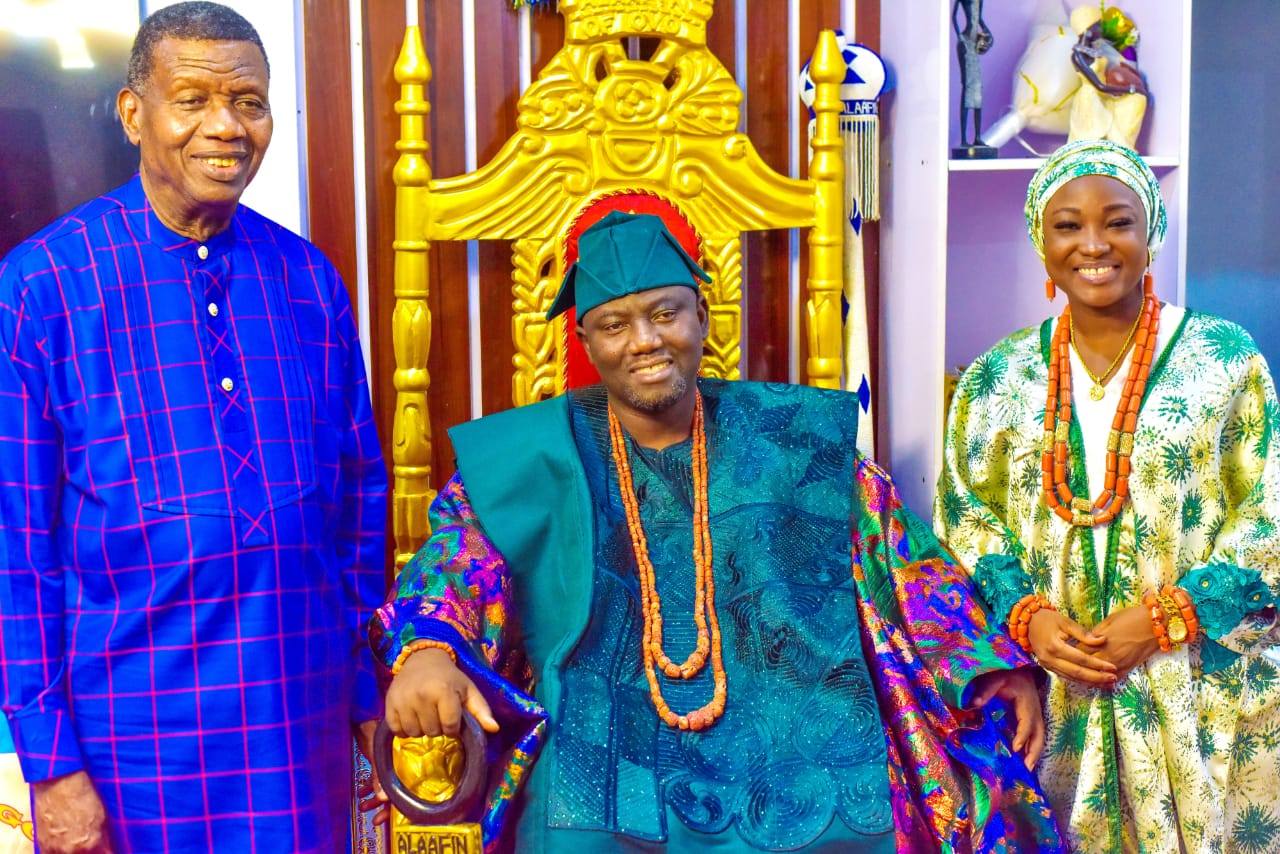 Pastor-Adeboye-Visits-Alaafin-of-Oyo-3-2.jpeg