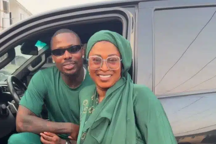 Asake And His Mum
