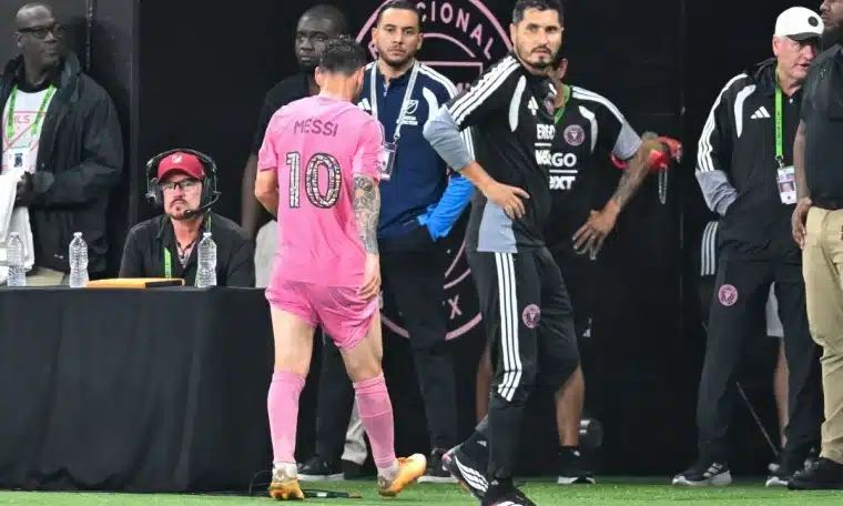 Lionel Messi walking off the pitch after sustaining an injury in an MLS game on Monday, May 25.