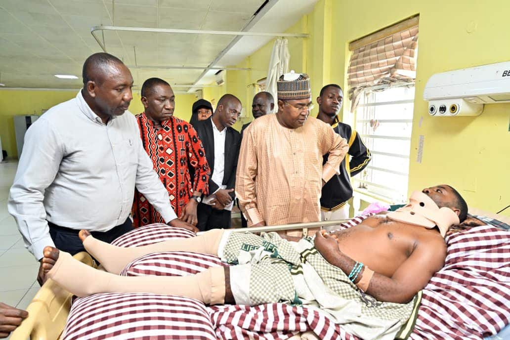 The Chairman and Chief Executive Officer of the National Drug Law Enforcement Agency (NDLEA), Mohamed Buba Marwa meeting with a wounded officer.