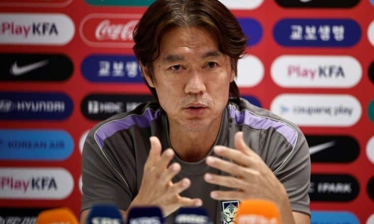 South Korea head coach Myung-bo Hong