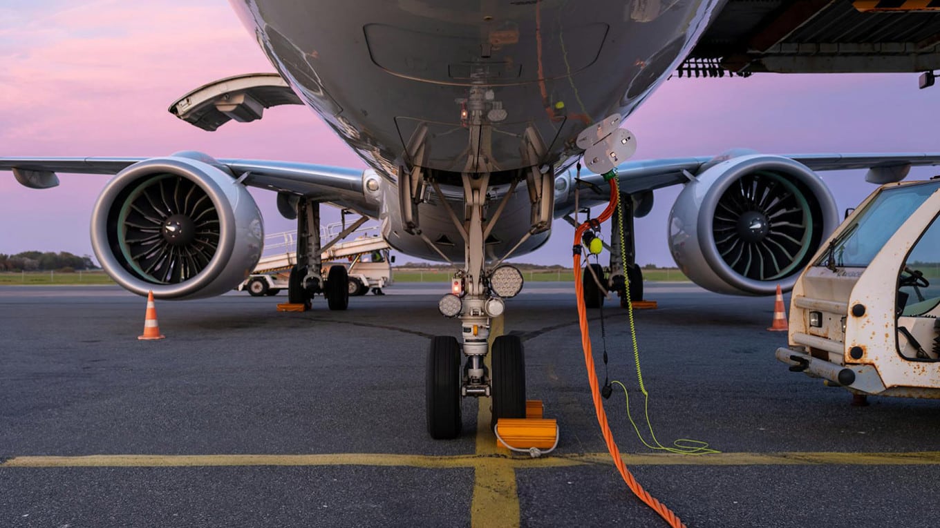 Russia Bans Aviation Fuel Exports Amid Ukrainian Refinery Attacks