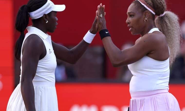 Victoria Mboko and Serena Williams after winning their opening game at the Queen’s Club.