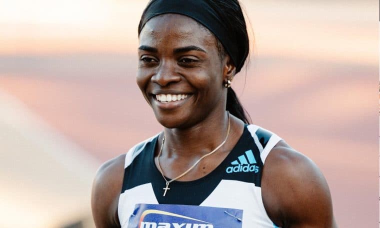 Tobi Amusan celebrates Paris Diamond League win.