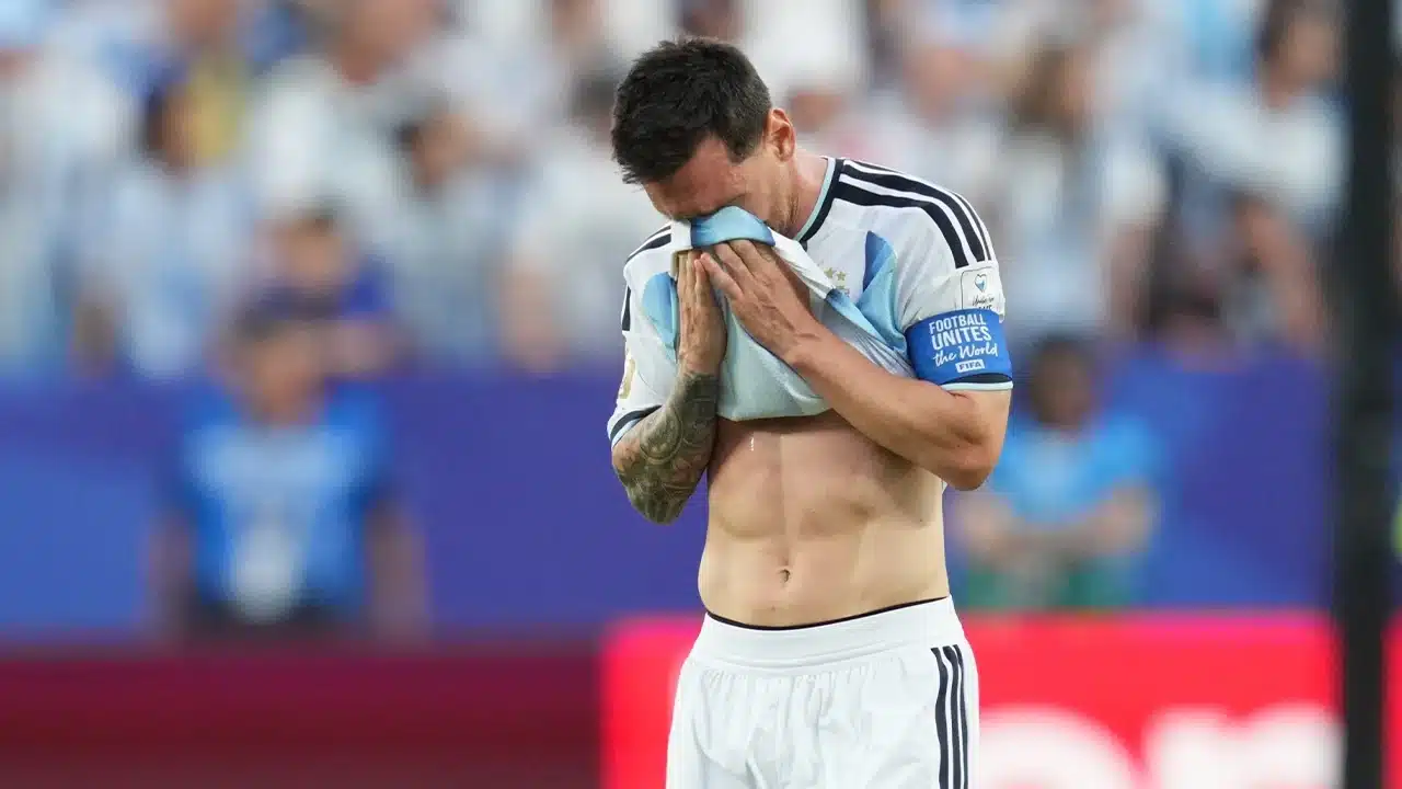 Lionel Messi Cried after scoring his first goal against Algeria during the 2026 FIFA World Cup.
