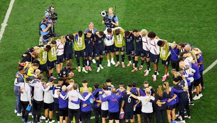 United States of America soccer players after their 3-2 defeat to Turkey in their last 2026 World Cup group stage game.